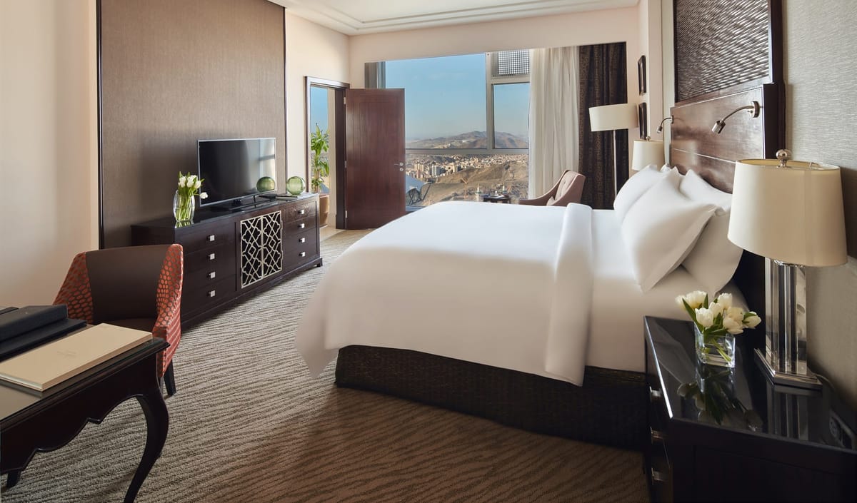 10 Days VIP Clock Tower Umrah Package