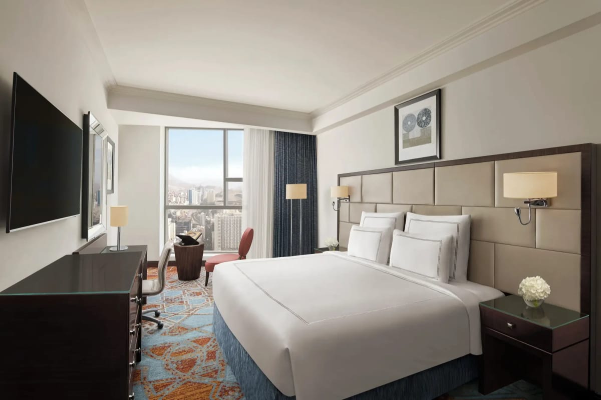 7 Nights Luxury Umrah Package with Swissotel Hotel Makkah